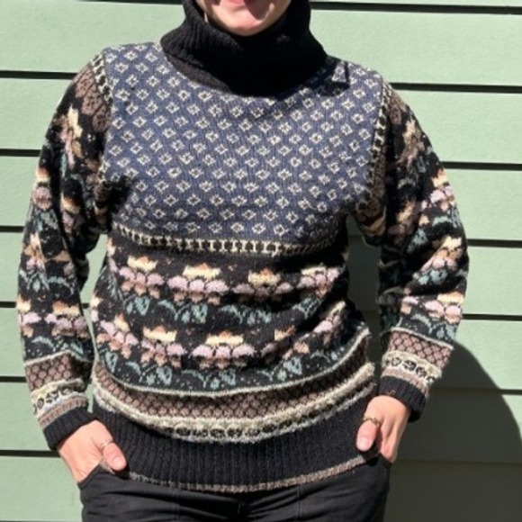 Northcrest Sweaters - NorthCrest Womens L Fair‎ Isle Knit Turtleneck Sweater Floral Pattern